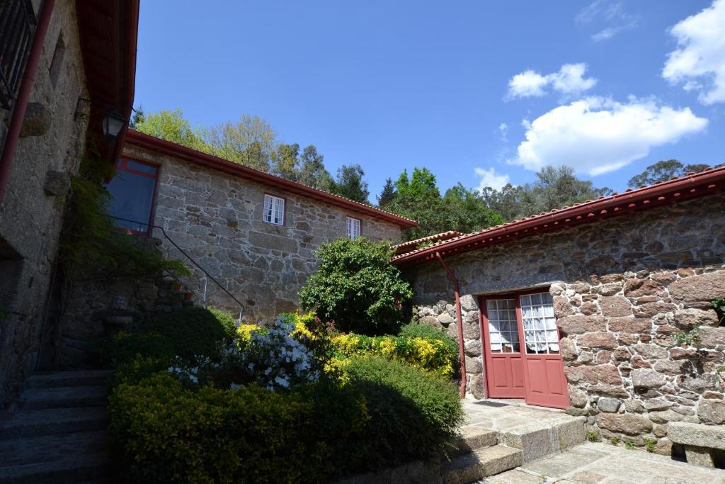 Гостевой дом Quinta De Cima De Eiriz Гимарайнш Экстерьер фото
